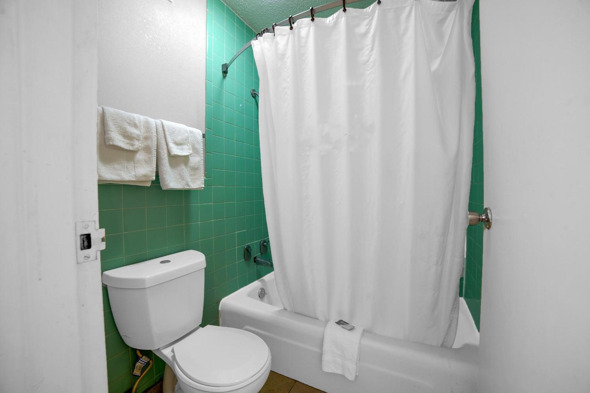 Masters Inn Selma Smithfield I-95 By Oyo Exterior photo